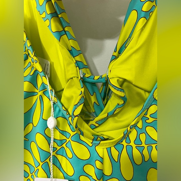 Trina Turk Trellis Twist Plunge One Piece Swimsuit Size 10 - Picture 9 of 16